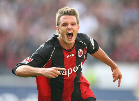 尽管他并未 尽管他并未